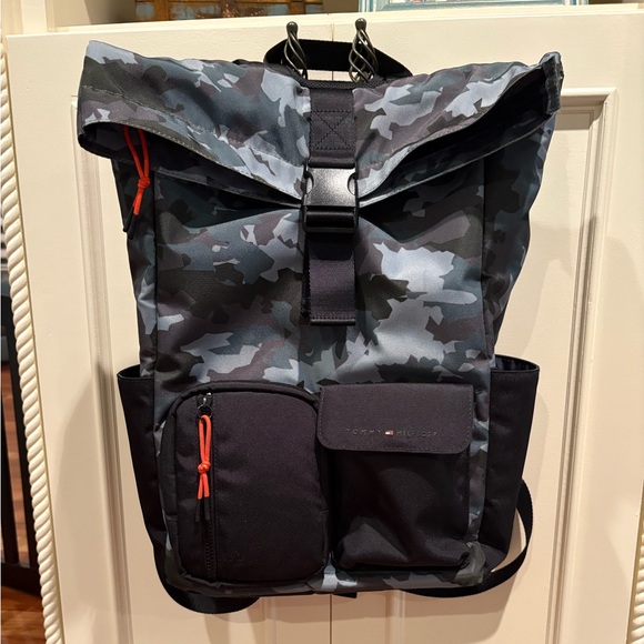 Tommy Hilfiger Other - Tommy Hilfiger Laptop backpack EUC
